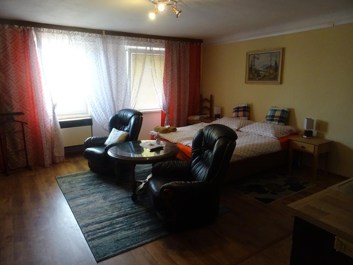 Ferienwohnung Milanna Břeclav Exterior foto